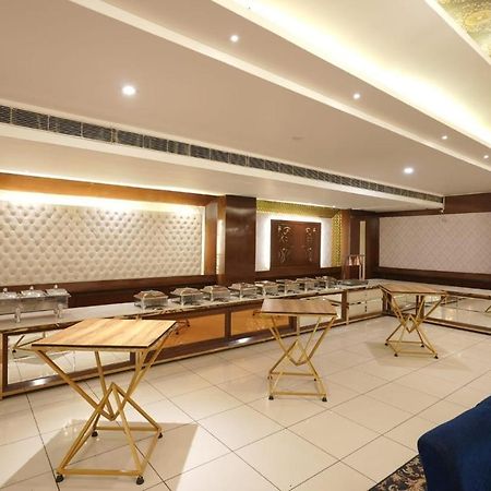 Click Hotel Kohinoor, Λουντιάνα Εξωτερικό φωτογραφία