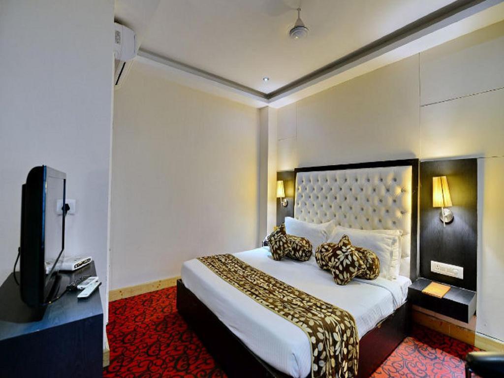 Click Hotel Kohinoor, Λουντιάνα Εξωτερικό φωτογραφία