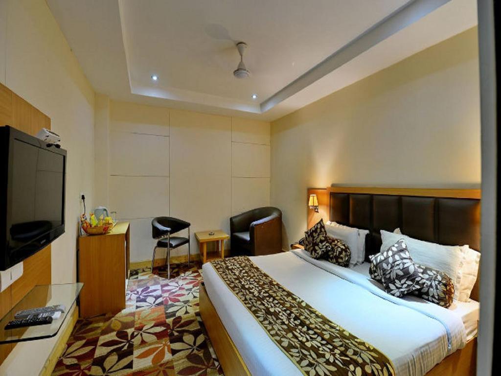 Click Hotel Kohinoor, Λουντιάνα Εξωτερικό φωτογραφία