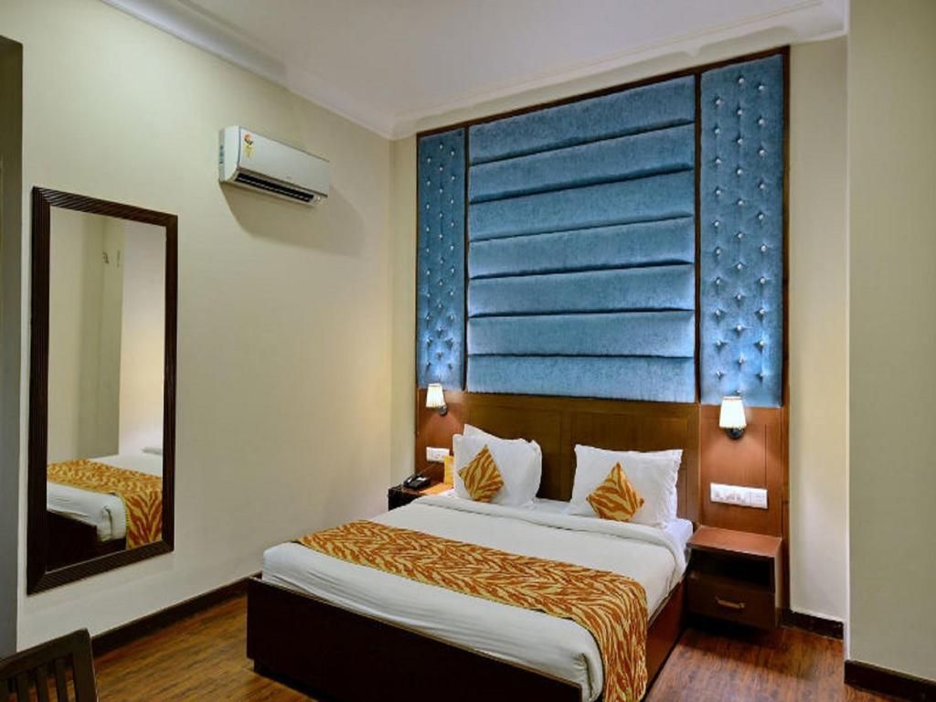 Click Hotel Kohinoor, Λουντιάνα Εξωτερικό φωτογραφία