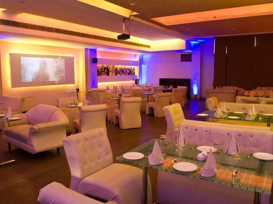 Click Hotel Kohinoor, Λουντιάνα Εξωτερικό φωτογραφία